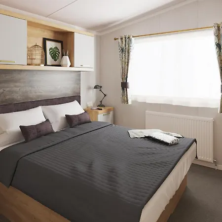 Maple Prestige Holiday Home Chapel Saint Leonards Exterior photo