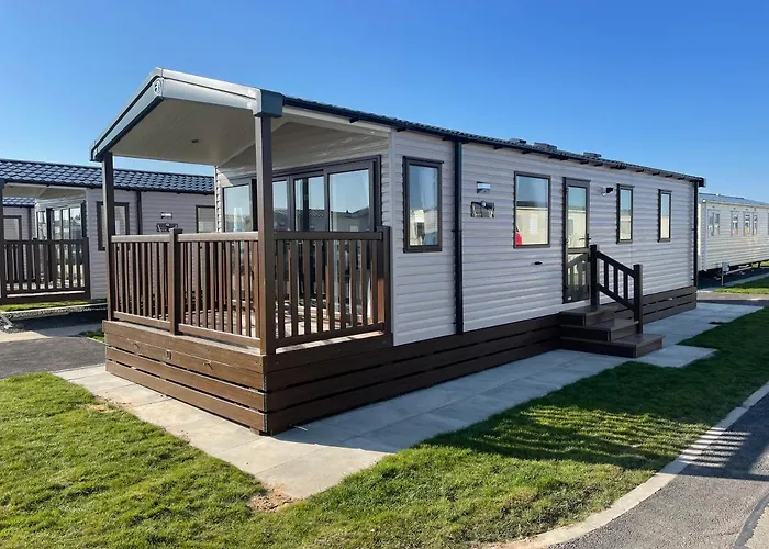 Maple Prestige Holiday Home